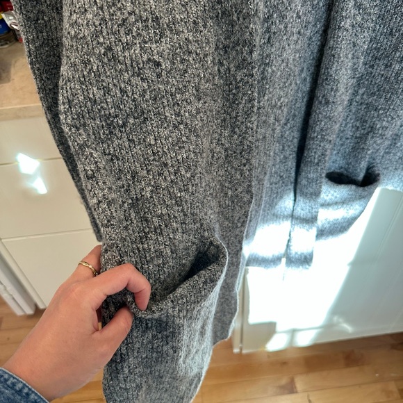 Old Navy Heather Gray Open Front Cardigan - Picture 4 of 4